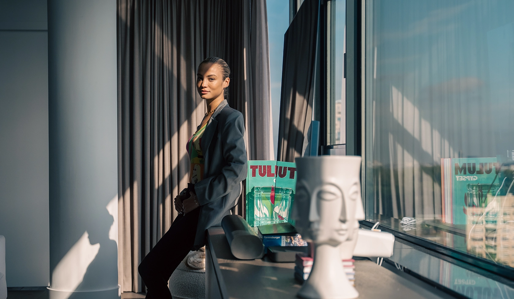 Banner Rose Bertram