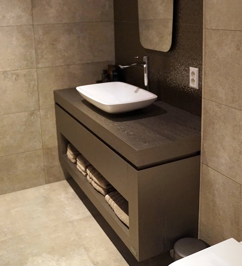 Template staand kort badkamer meubel