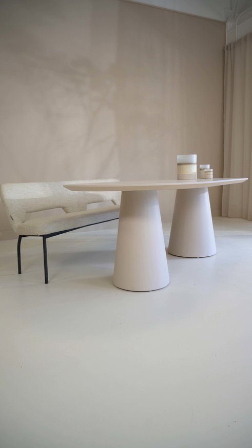 Reggio Double Cylinder Eettafel Pil Eiken