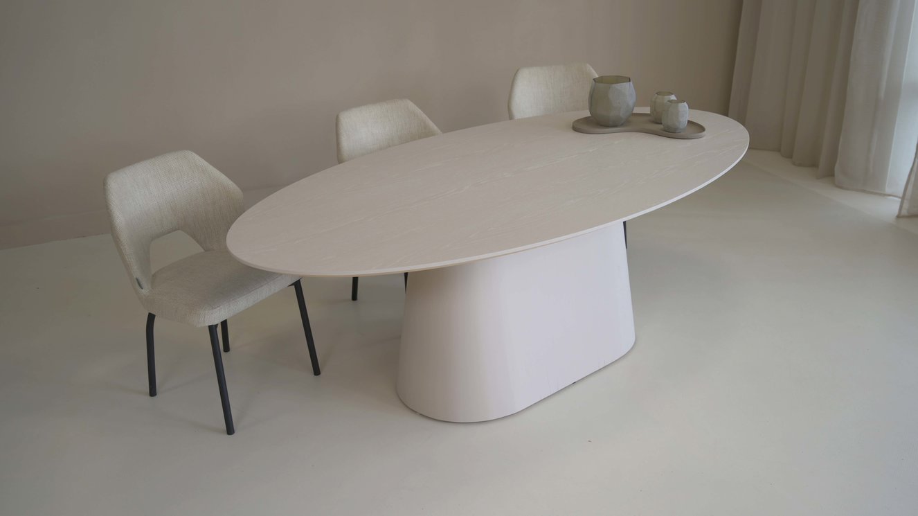 Reggio Wide Oval Eettafel Ovaal Eiken