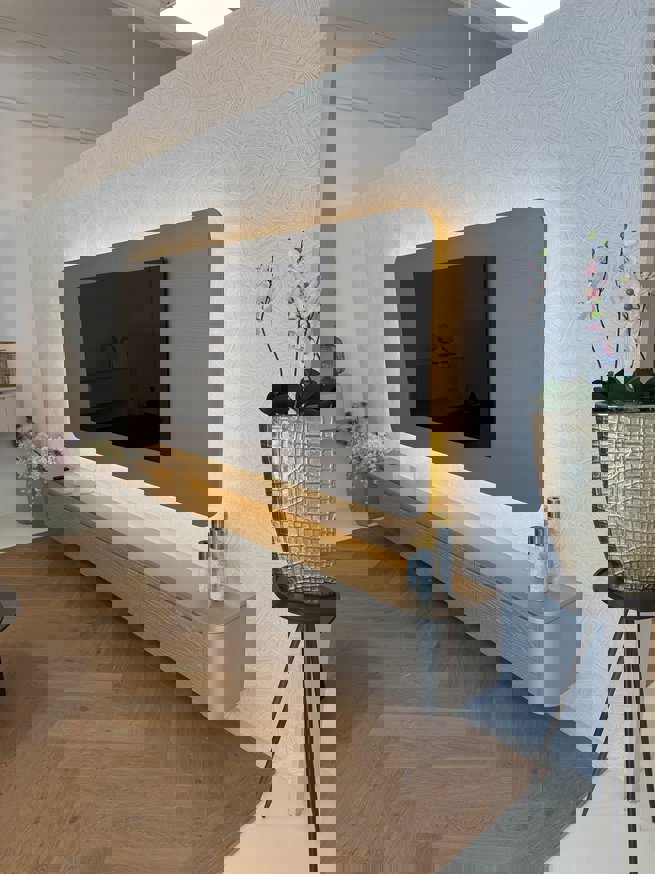 Eiken	Wandpaneel TV-paneel