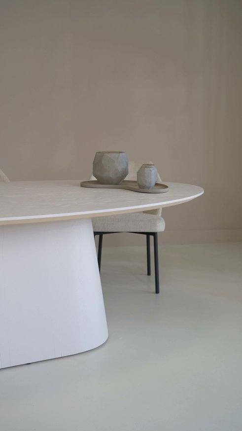 Reggio Wide Oval Eettafel Ovaal Eiken