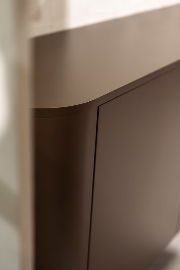 Runa Dressoir 2-deurs met haard