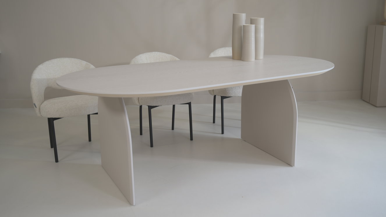Trento Halve Round Eettafel Pil Eiken